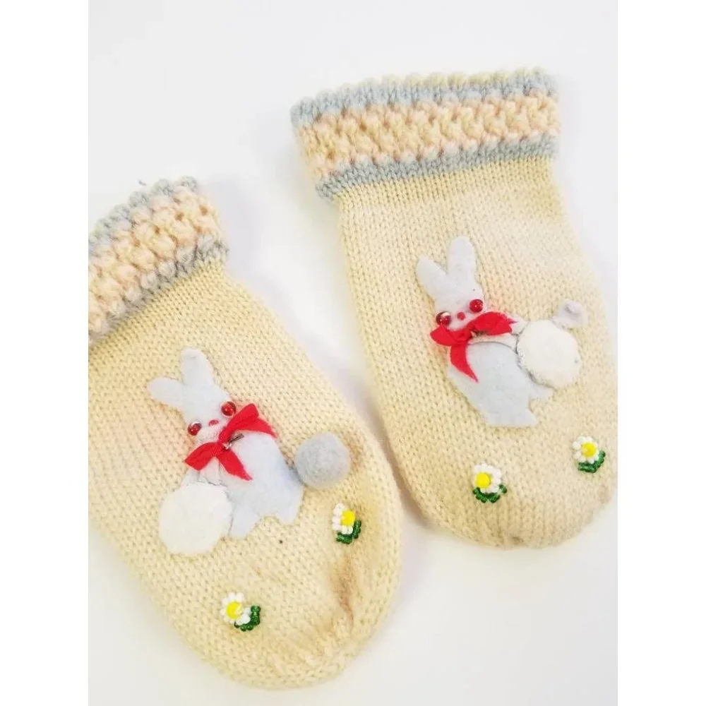 Vtg MCM Infants Knit Mittens with Bunny Applique and Beading